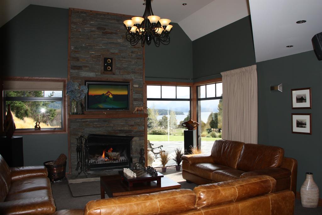 Dock Bay Lodge Te Anau Buitenkant foto