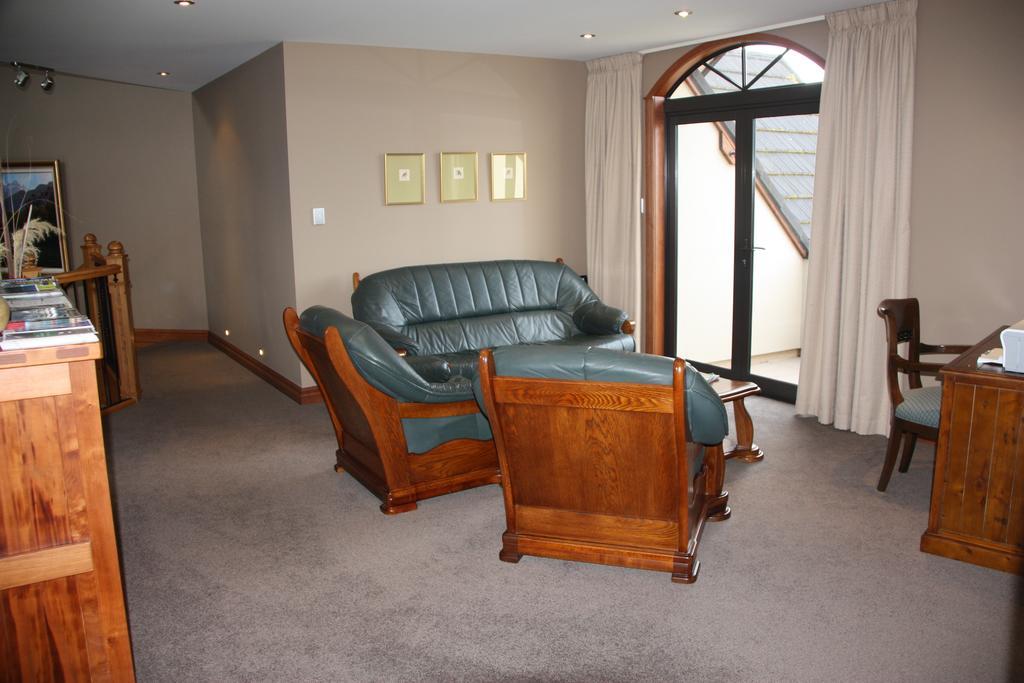 Dock Bay Lodge Te Anau Buitenkant foto