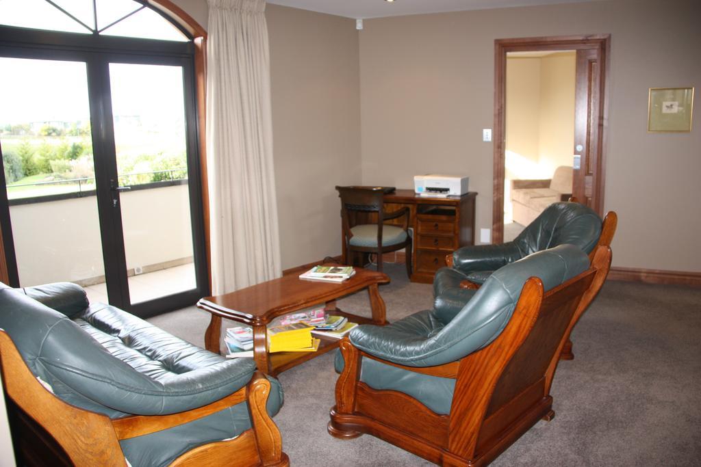 Dock Bay Lodge Te Anau Buitenkant foto