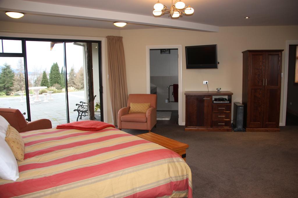 Dock Bay Lodge Te Anau Buitenkant foto