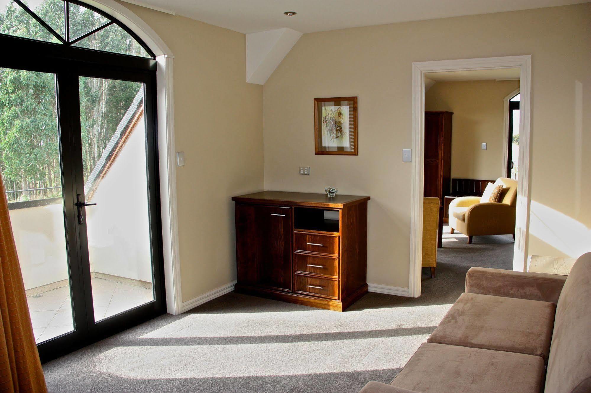 Dock Bay Lodge Te Anau Buitenkant foto